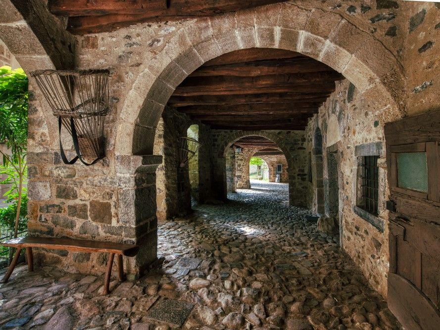 Interventi finalizzati alla riqualificazione e valorizzazione turistico-culturale dei borghi storici