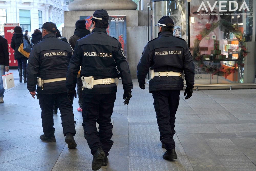 Contributi a favore dei Comuni, in forma singola o associata, e delle unioni di comuni, dotati di corpo o servizio di polizia locale, per l'incremento delle dotazioni di piccola entita' (d.g.r. 7051/2017) – procedure